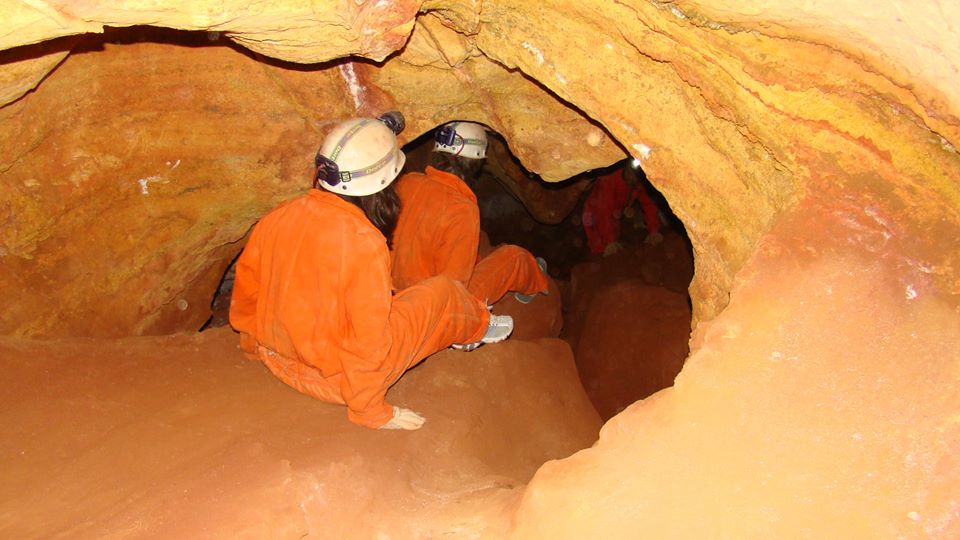 LA FALDA, CÓRDOBA - Guía de Turismo de La Falda - Caverna El Sauce - Córdoba