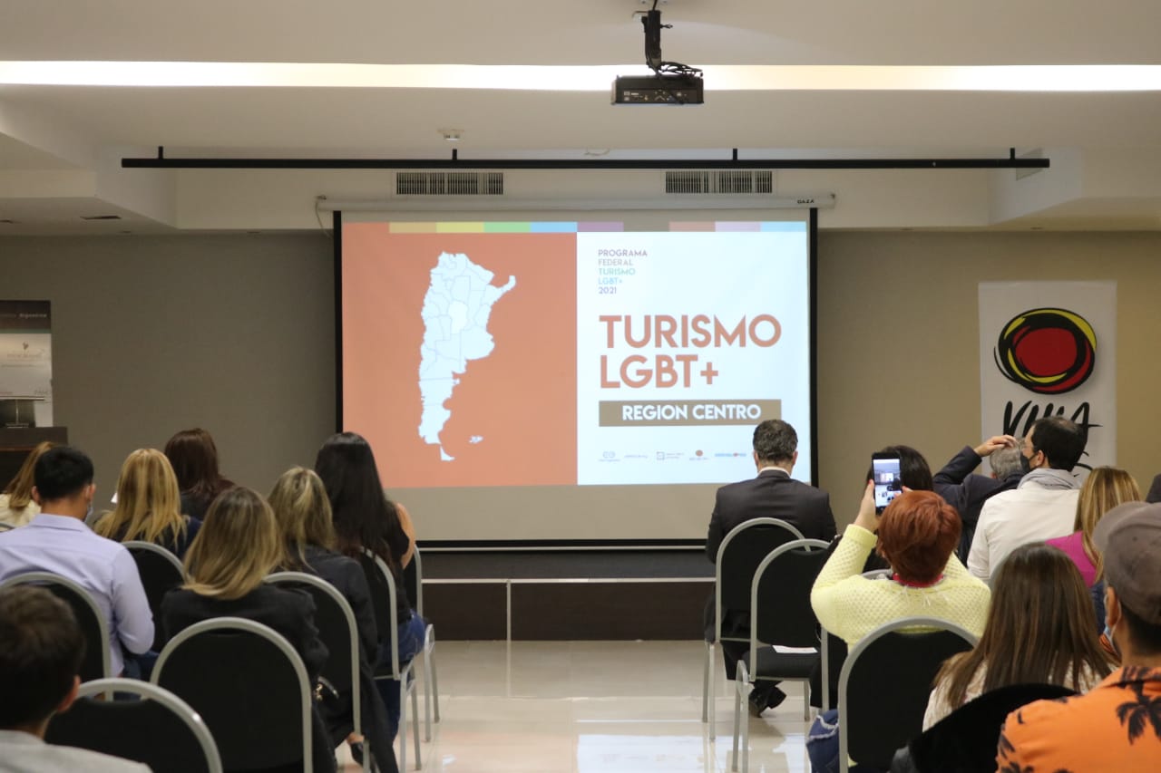Córdoba capacitó al sector turístico en desarrollo y promoción del segmento Turismo LGTB+