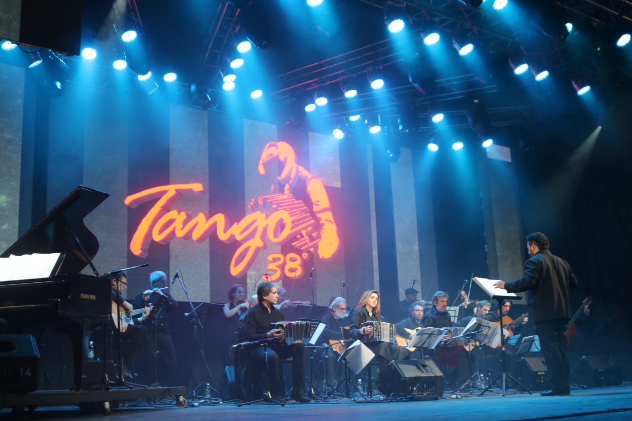 Invierno en Córdoba: La Falda brilló con el 38° Festival Nacional de Tango