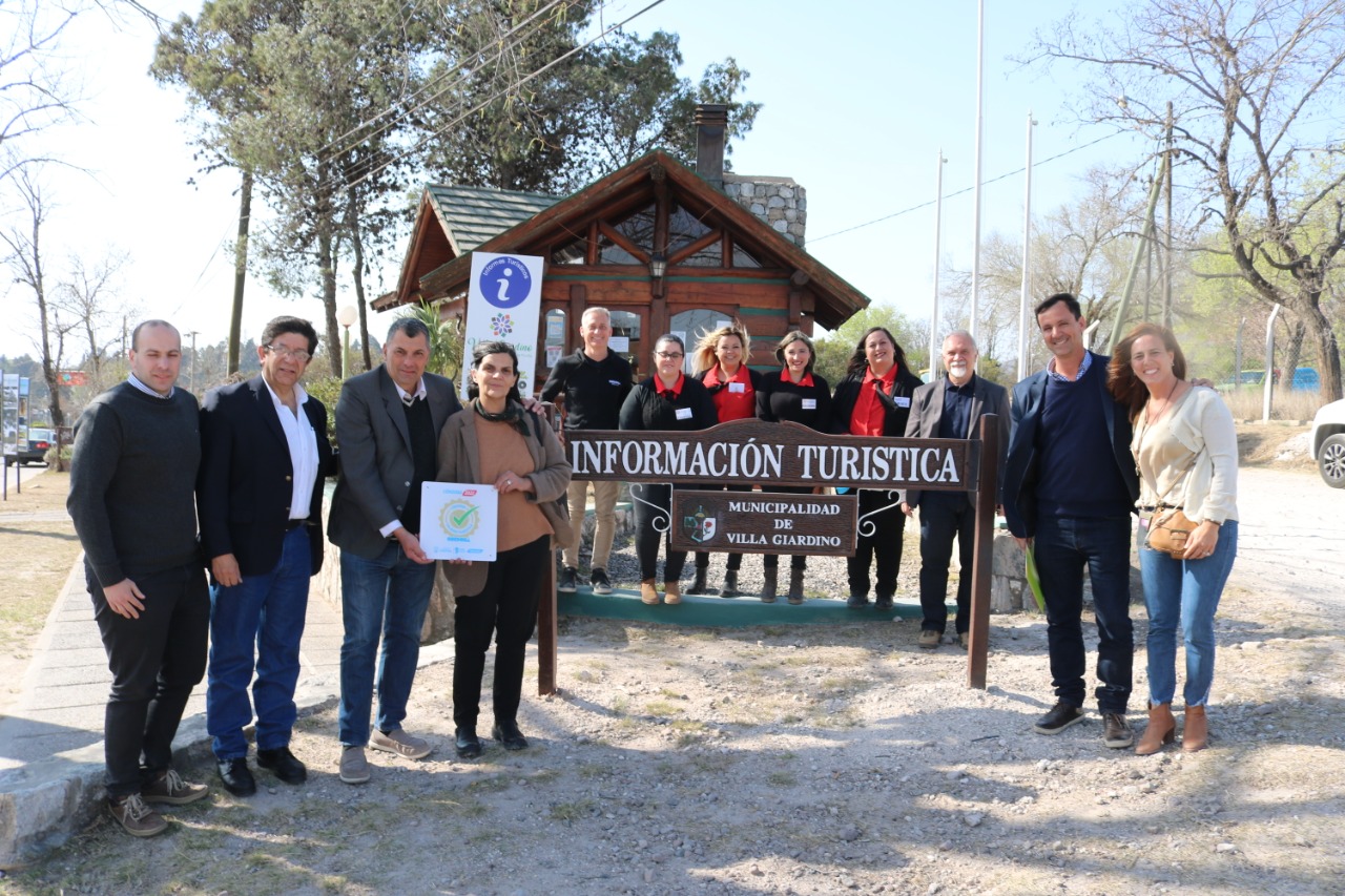 La Oficina de Información Turística de Villa Giardino recibió la distinción de Calidad Turística
